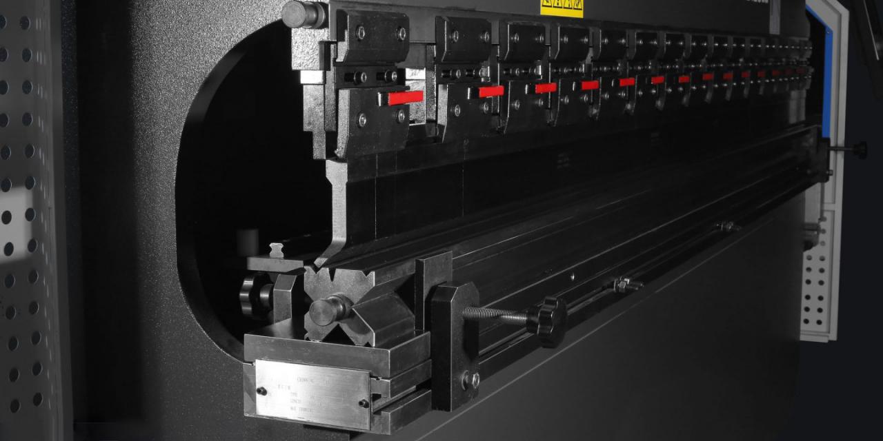 Wc67 Hydraulic Press Brake / CNC Press Bending Machine / Plate Bending Machine Չինաստան
